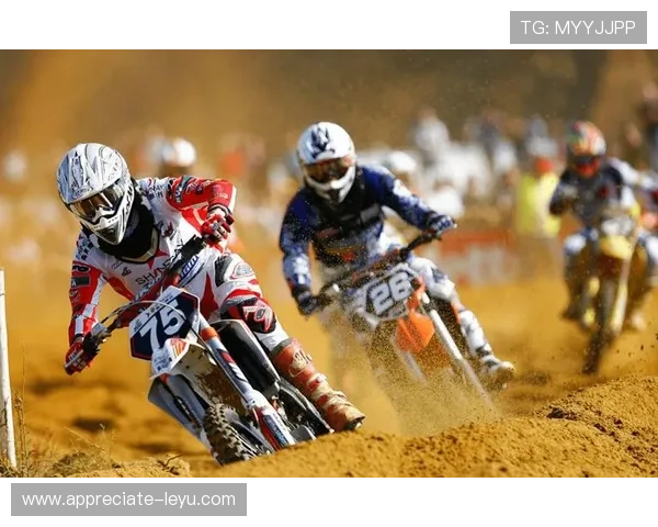 摩托车大奖赛赛季新动向:顶级车手接连换队 引发赛场激烈竞争 摩托车大奖赛赛季新动向:顶级车手接连换队 引发赛场激烈竞争