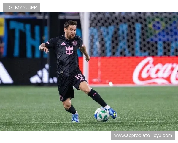 梅西宣布加盟迈阿密国际队 开启美国职业足球新篇章 梅西宣布加盟迈阿密国际队 开启美国职业足球新篇章