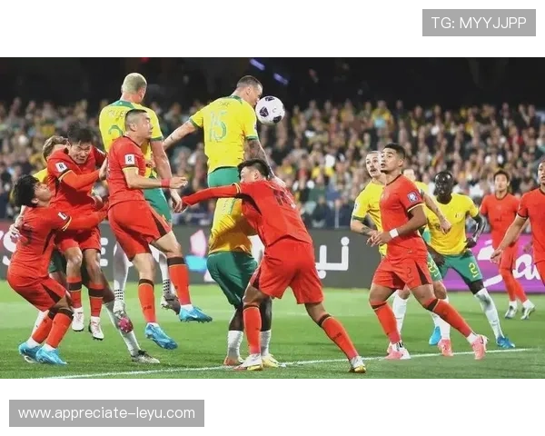 国足备战世界杯热身赛全力冲刺 球迷期待精彩对决 国足备战世界杯热身赛全力冲刺 球迷期待精彩对决