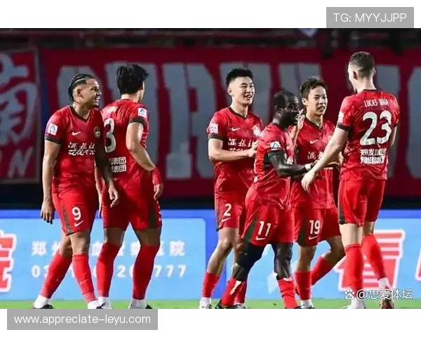 中超劲旅逆转夺冠，球迷热议精彩瞬间与未来展望