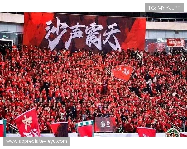 湘超战报长沙队逆转登顶青年球员双响点燃全场 湘超战报长沙队逆转登顶青年球员双响点燃全场